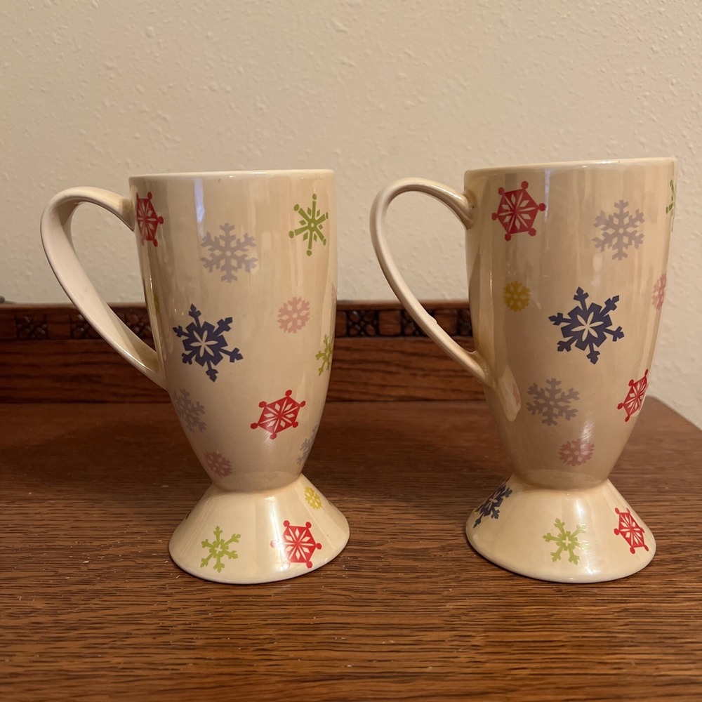 2 Snowflake Whittard of Chelsea Sleddin Hill 2005 Tall Coffee Drink Mug Cups